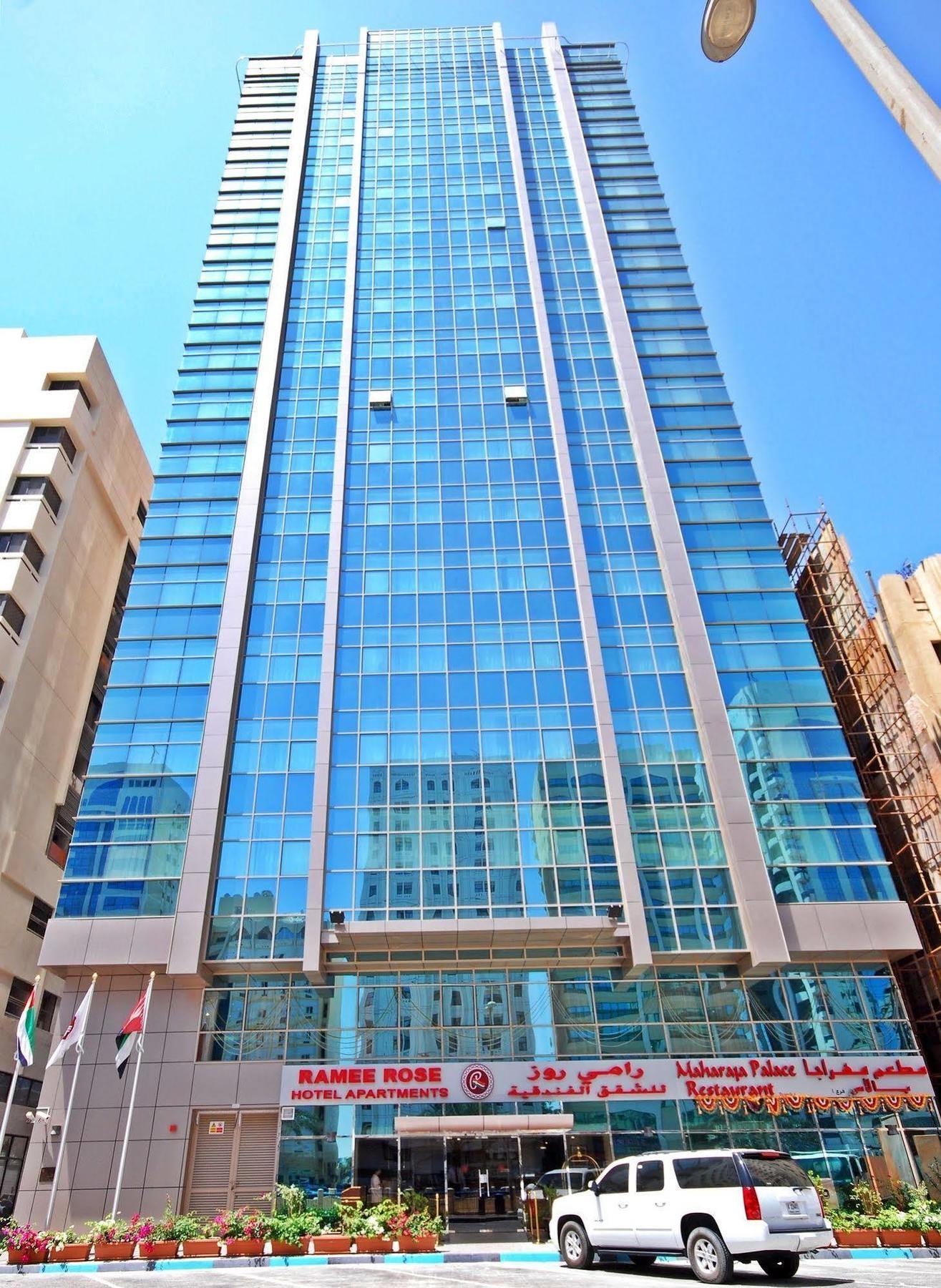 Ramee Rose Hotel Apartments Abu Dhabi Bagian luar foto